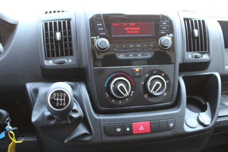 Vehicle Image 17