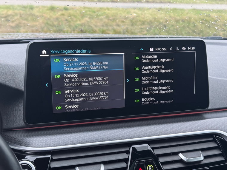 Vehicle Image 37