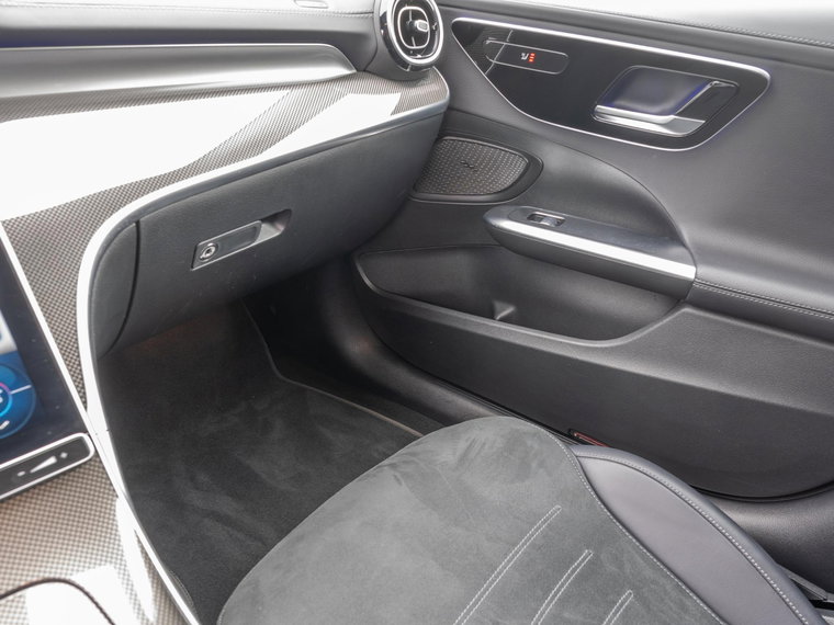 Vehicle Image 40
