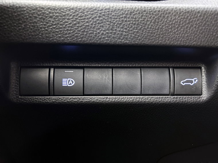 Vehicle Image 33