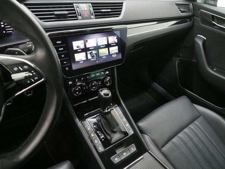 Vehicle Image 38