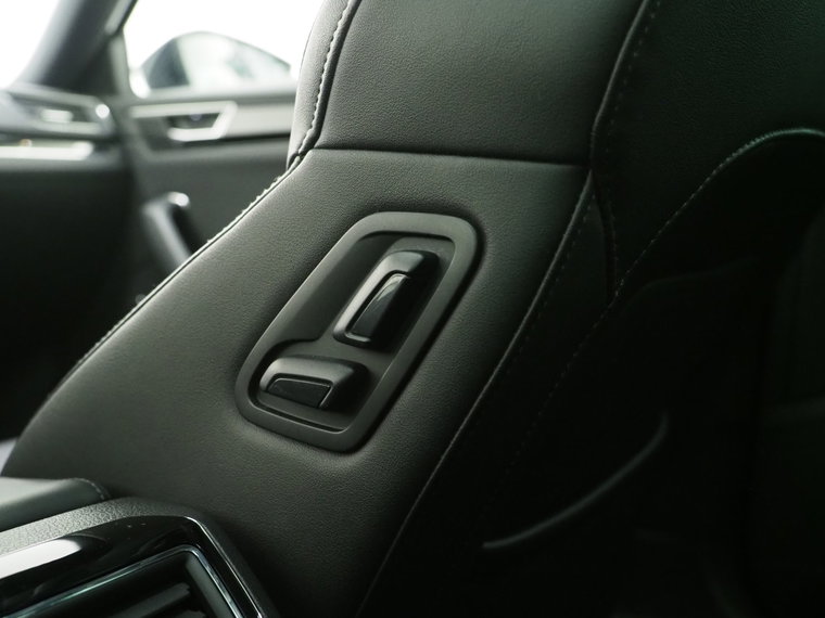 Vehicle Image 39