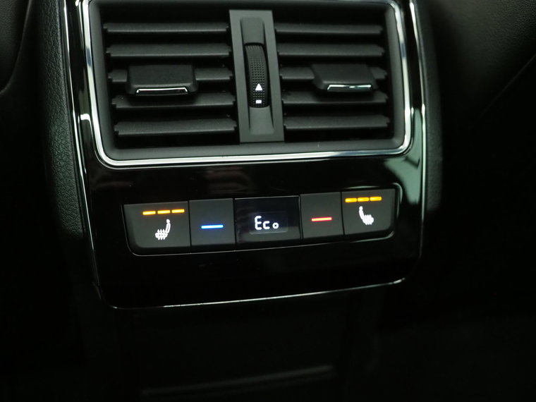 Vehicle Image 40