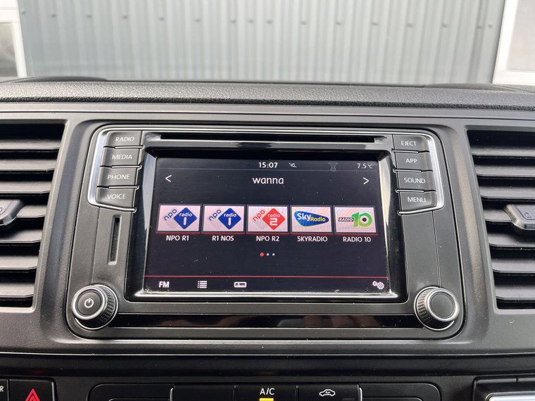 Vehicle Image 40
