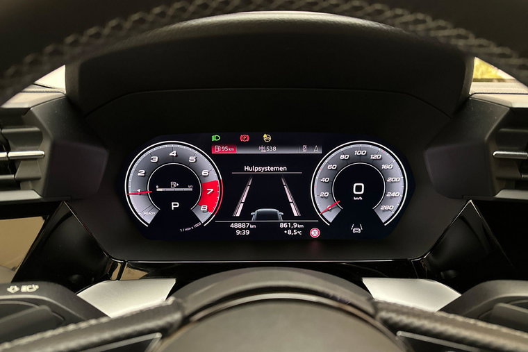 Vehicle Image 22