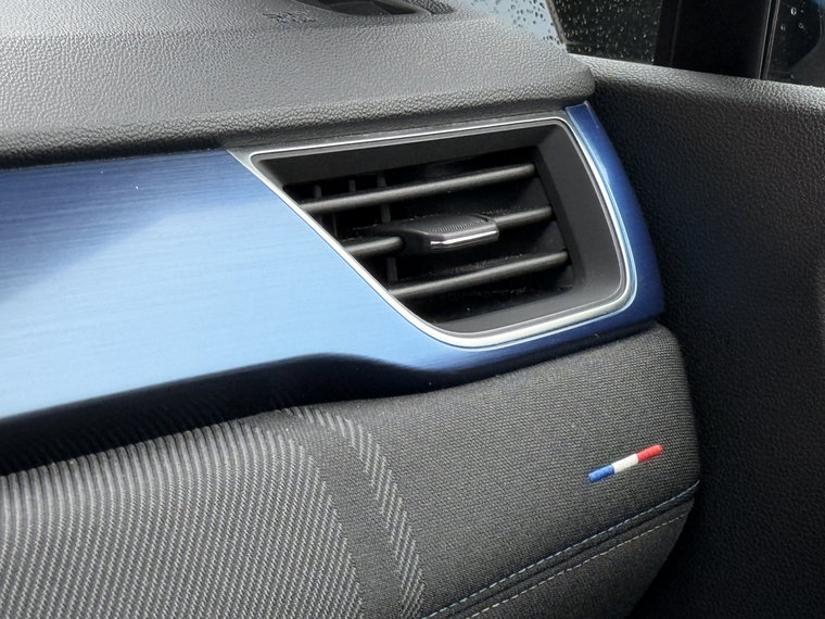 Vehicle Image 52
