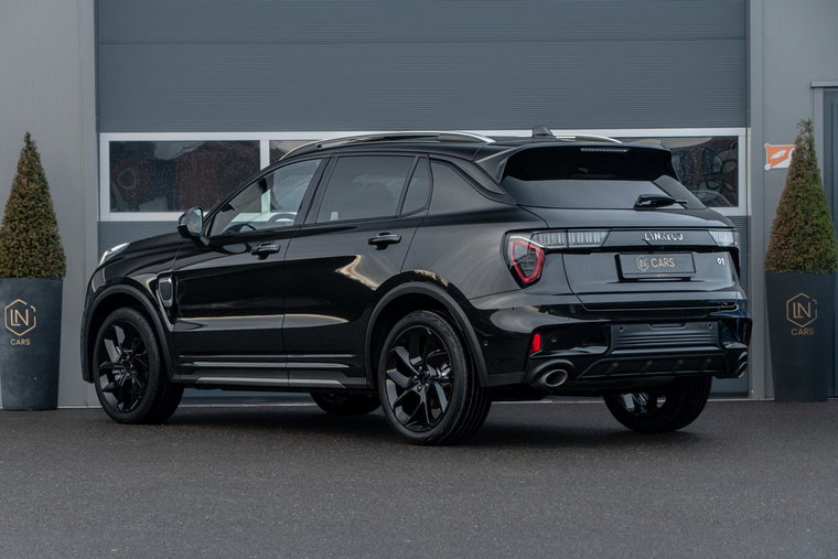 Vehicle Image 8
