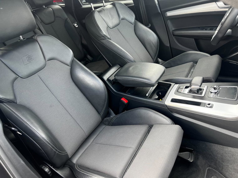 Vehicle Image 18