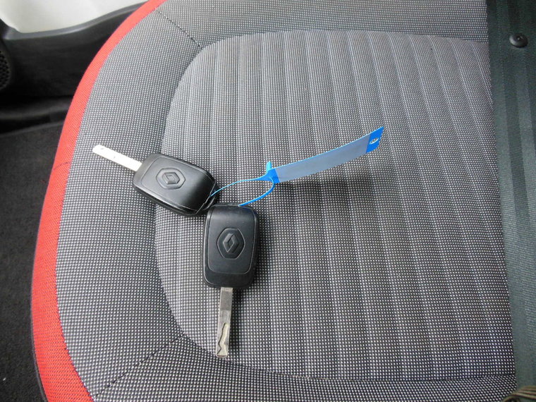 Vehicle Image 13