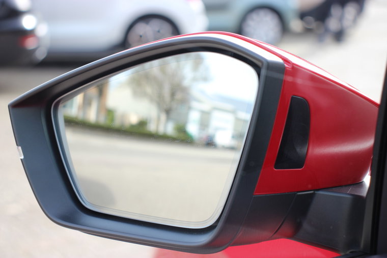 Vehicle Image 30