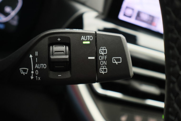 Vehicle Image 40