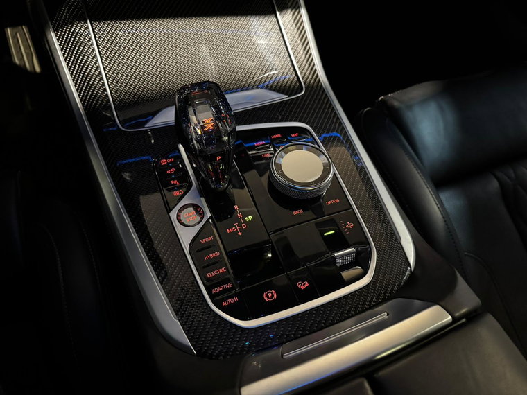 Vehicle Image 23