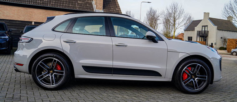 Vehicle Image 15