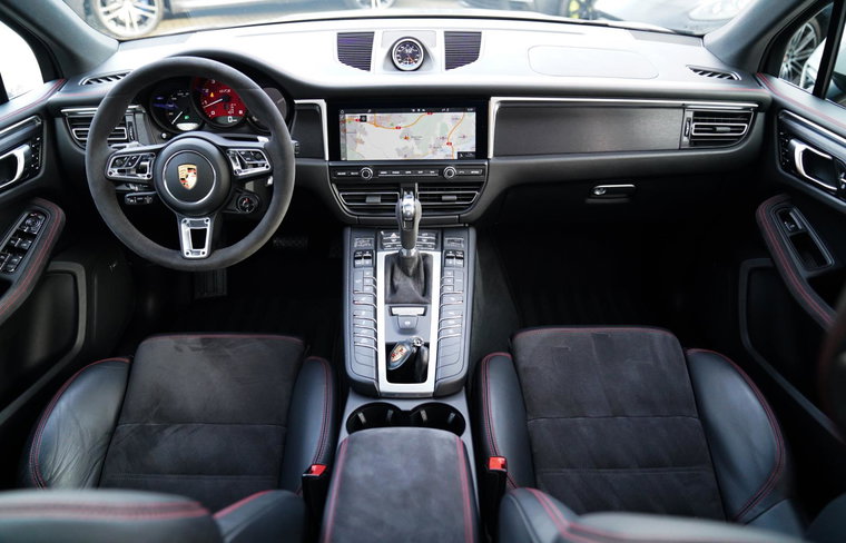 Vehicle Image 19