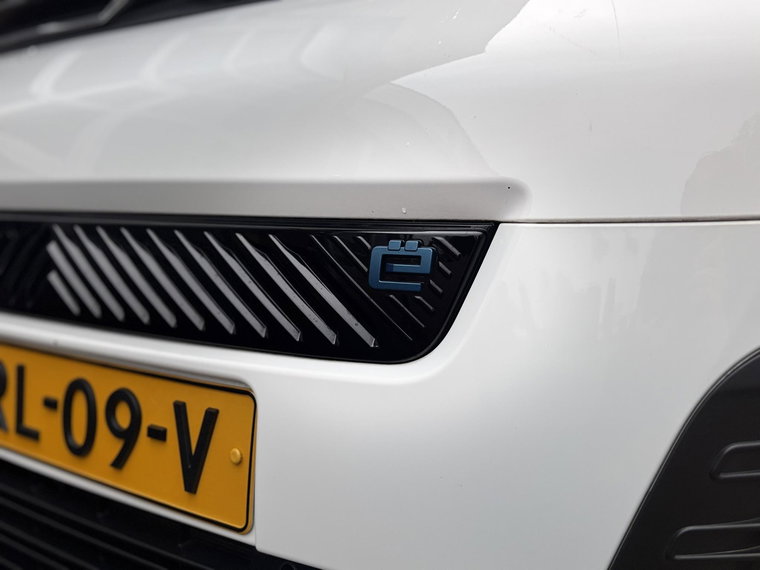 Vehicle Image 50