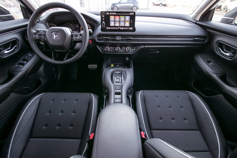 Vehicle Image 16