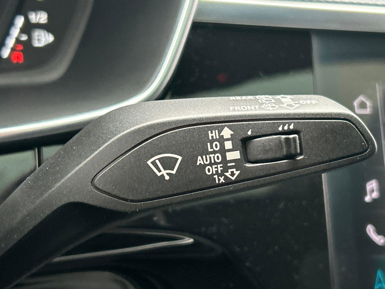 Vehicle Image 56
