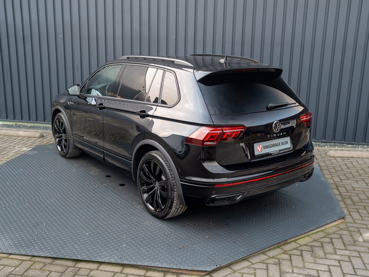 Vehicle Image 43