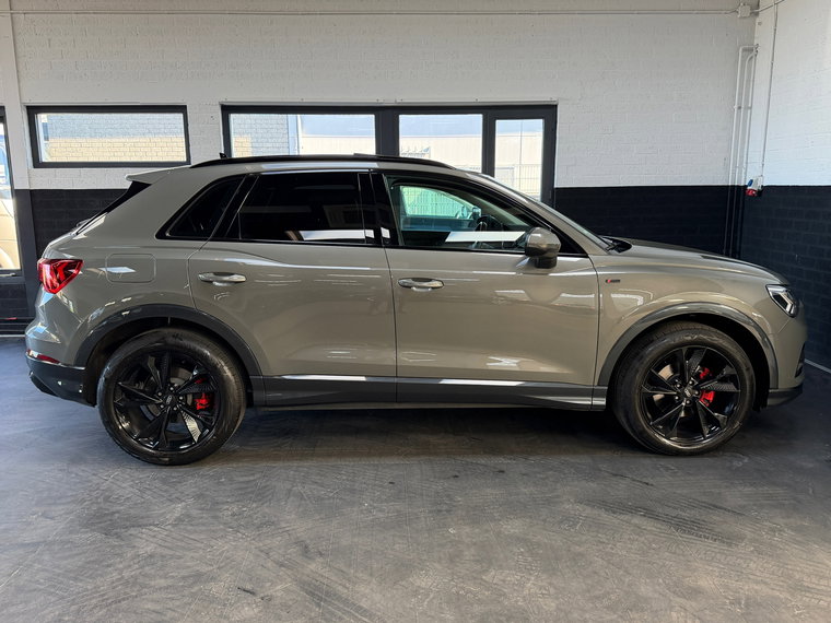 Vehicle Image 26