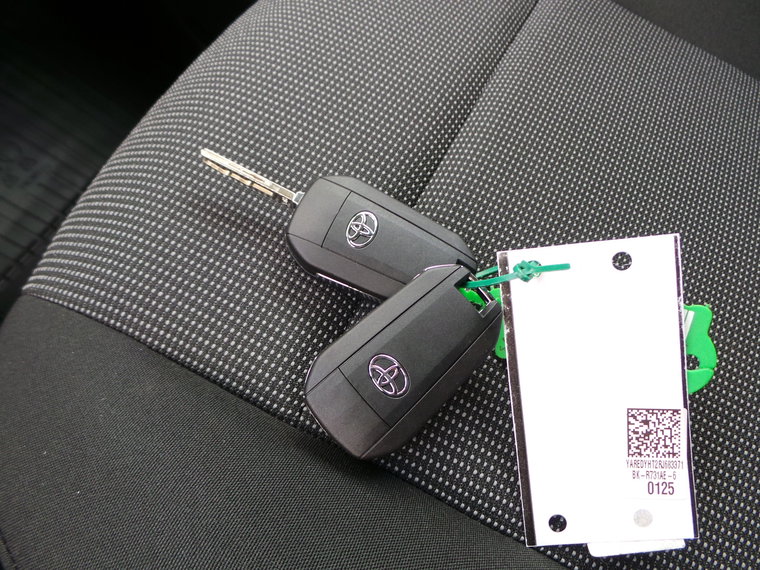 Vehicle Image 18