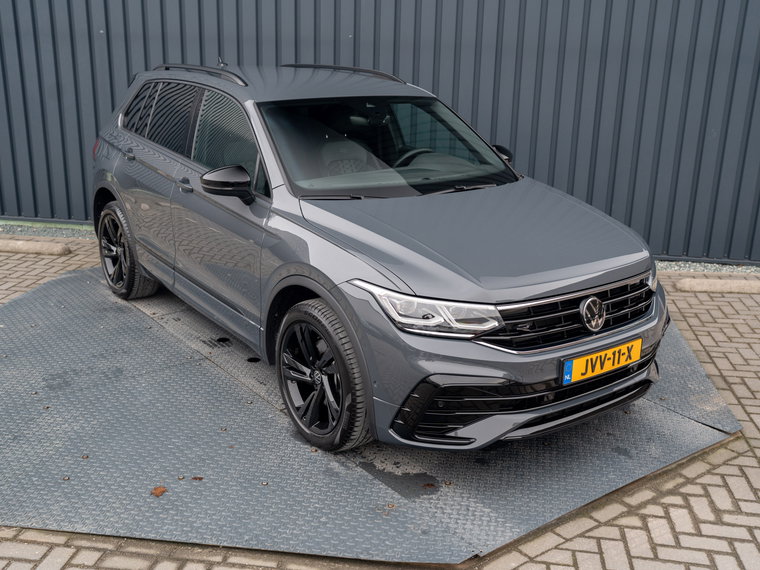 Vehicle Image 42