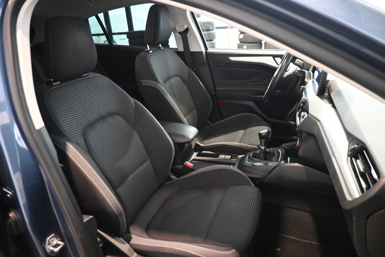Vehicle Image 38