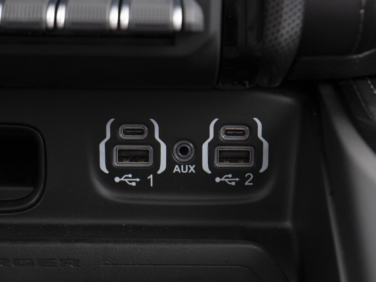 Vehicle Image 24