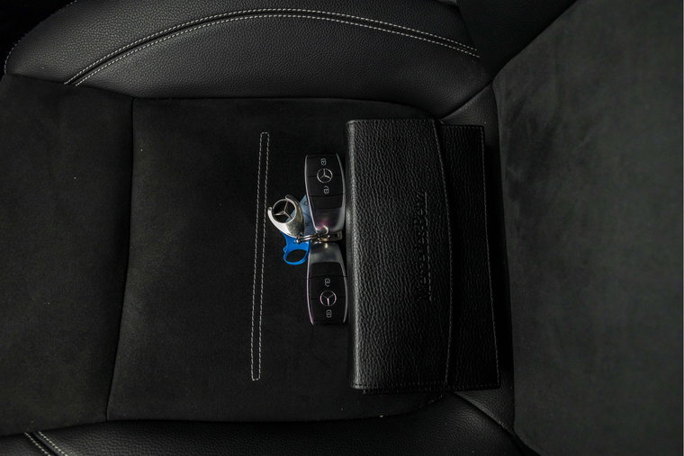 Vehicle Image 35
