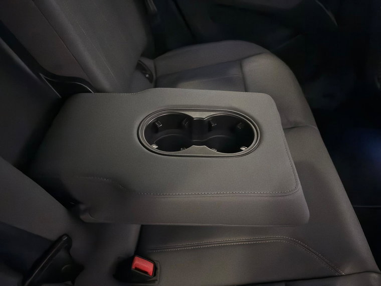 Vehicle Image 41