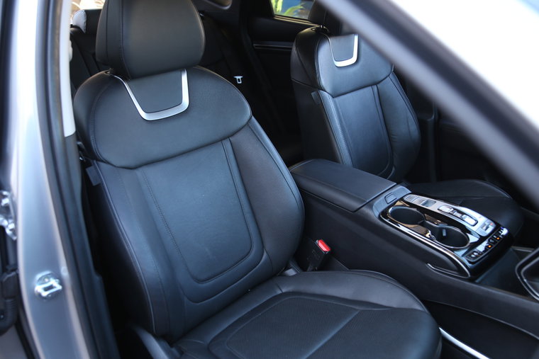 Vehicle Image 18