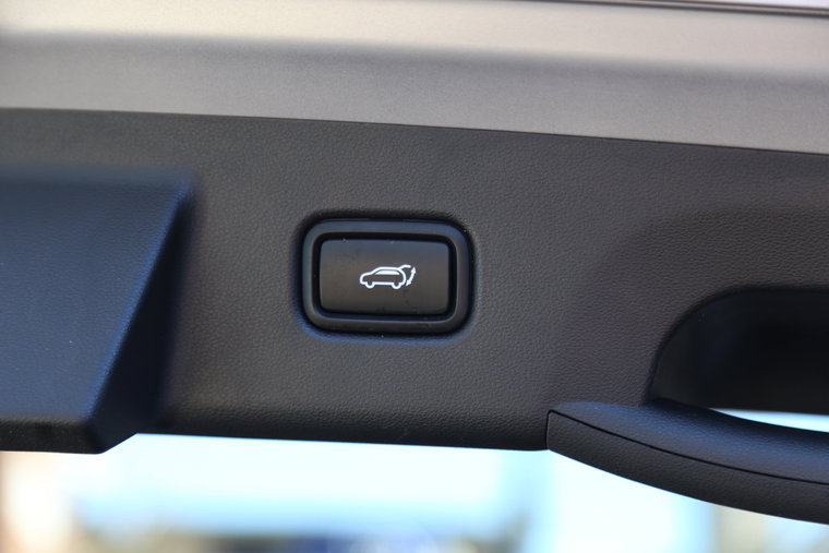 Vehicle Image 22