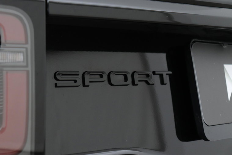 Vehicle Image 52