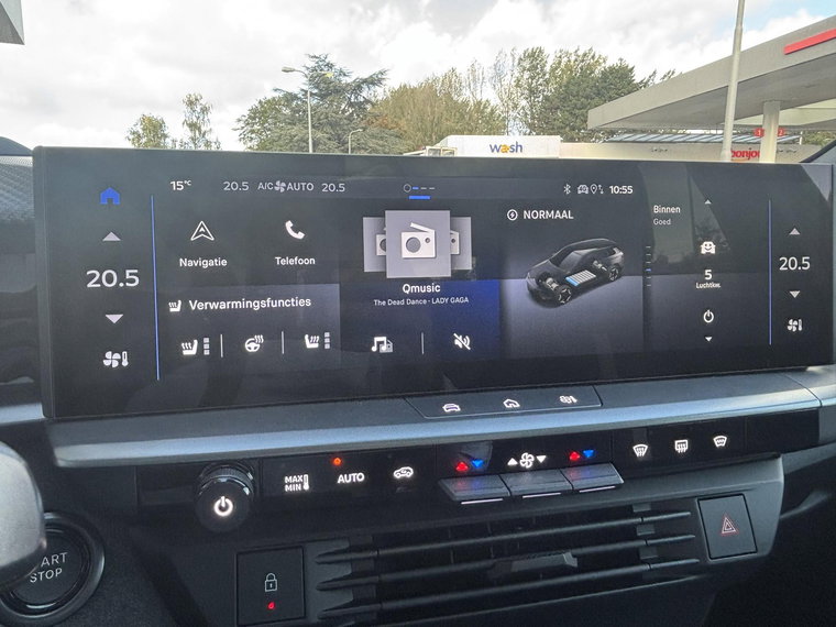Vehicle Image 31