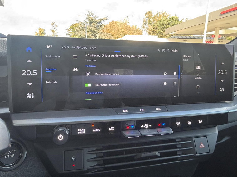 Vehicle Image 37