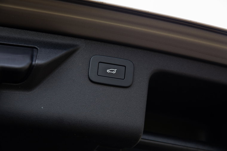 Vehicle Image 27