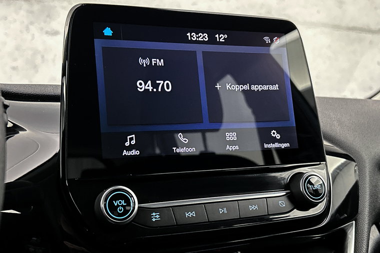 Vehicle Image 18