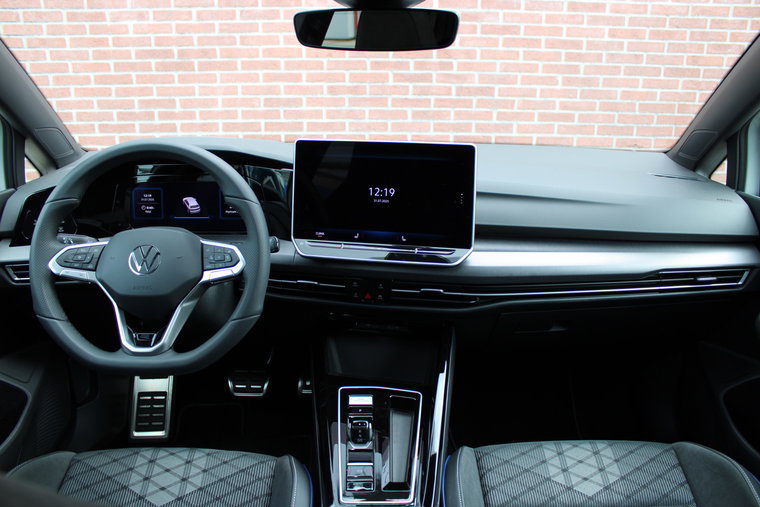 Vehicle Image 19