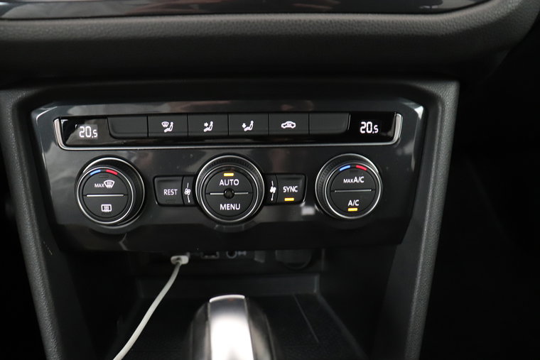 Vehicle Image 27