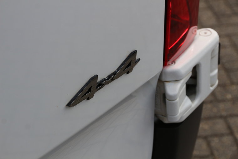 Vehicle Image 13