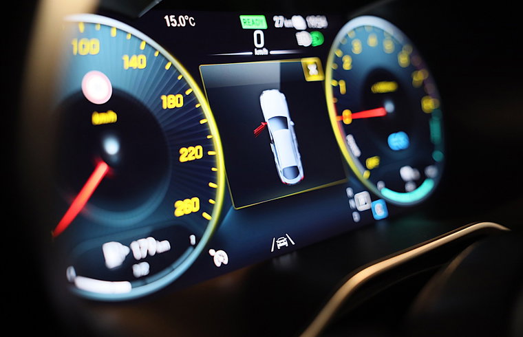 Vehicle Image 8
