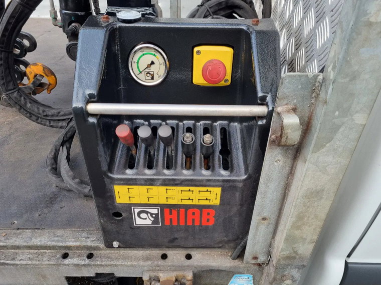 Vehicle Image 30