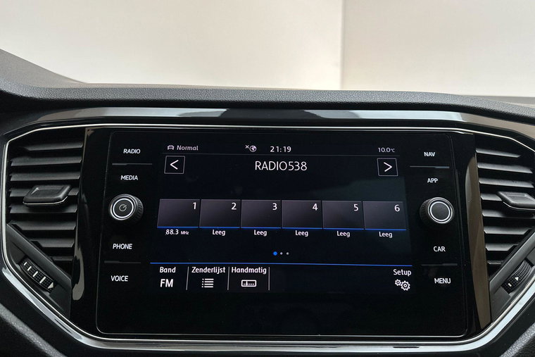 Vehicle Image 28