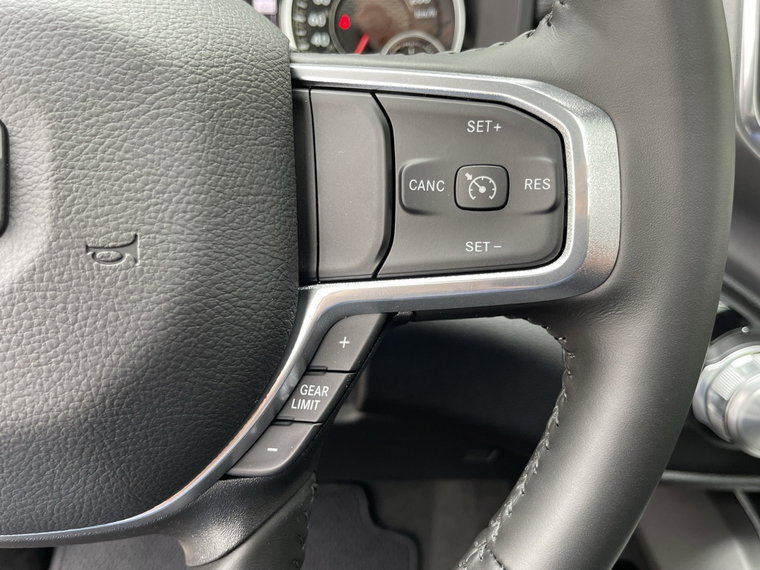 Vehicle Image 27
