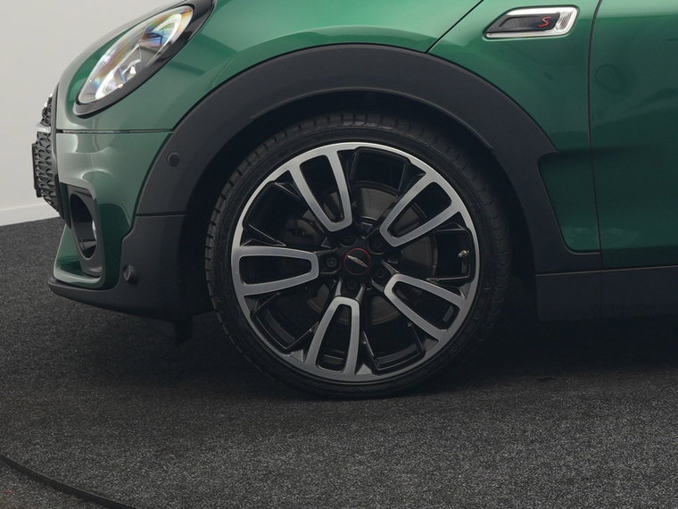 Vehicle Image 33