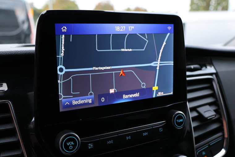 Vehicle Image 19