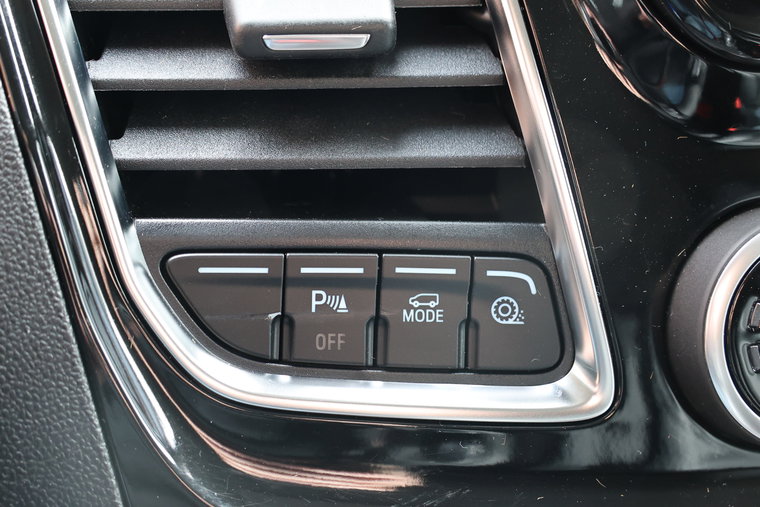 Vehicle Image 26