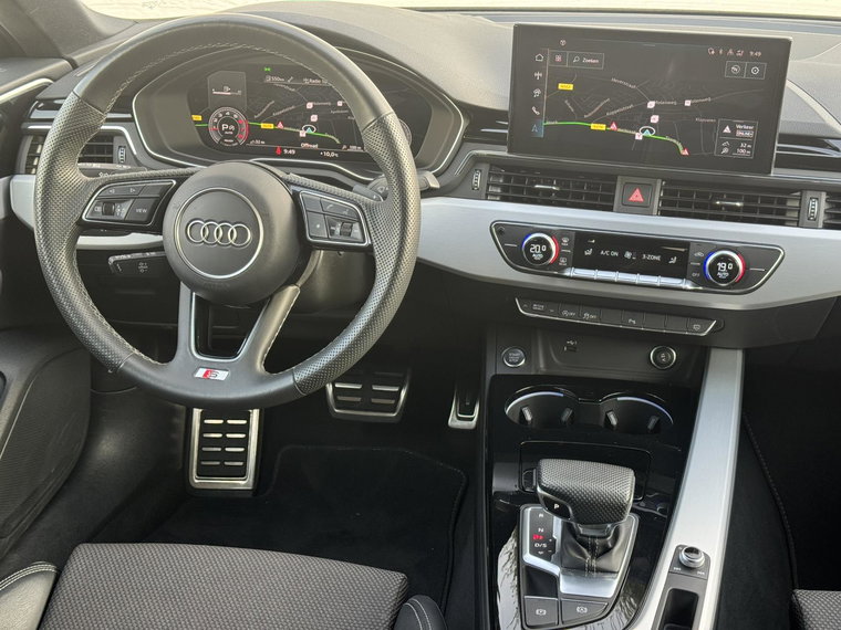 Vehicle Image 30