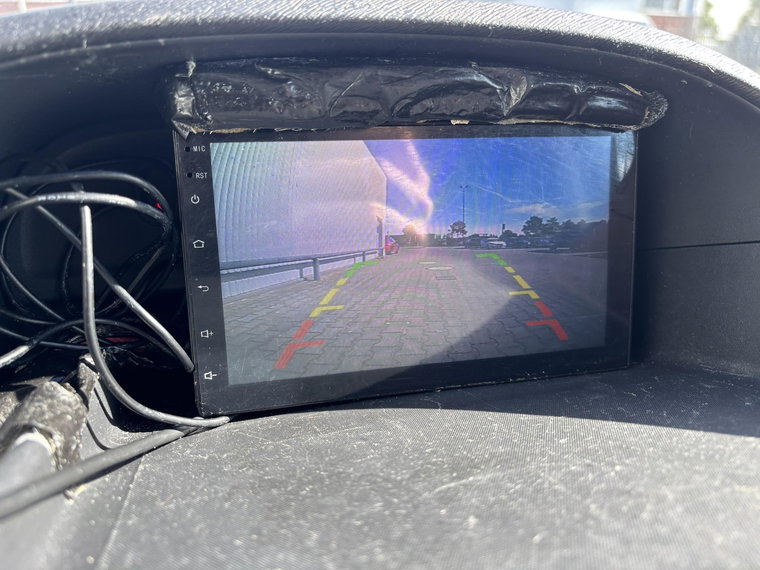 Vehicle Image 12