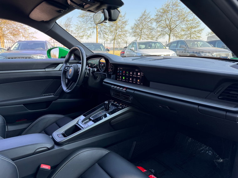 Vehicle Image 35
