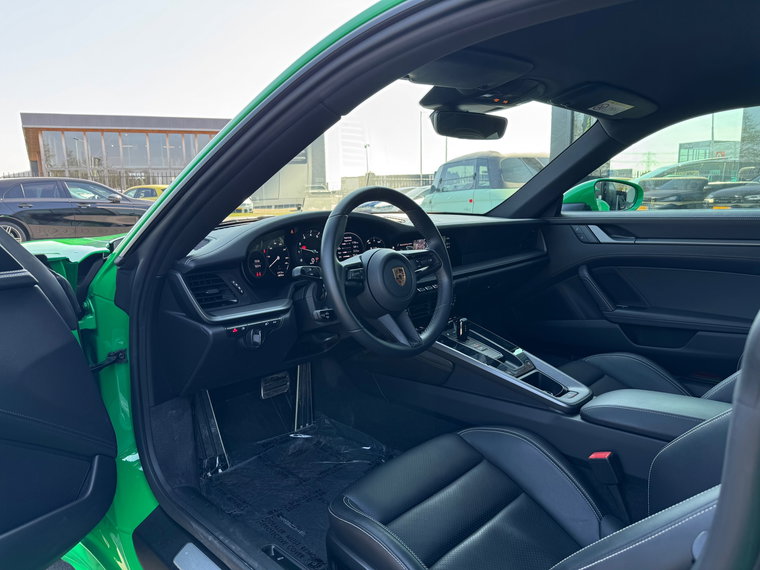 Vehicle Image 37